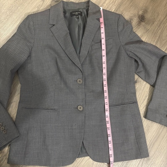 Talbots Wool Charcoal Gray Pinstripe Two Button Blazer Women 12P Classic - Picture 7 of 13
